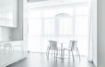 Wir bieten exklusive Bodenbeläge aus Fliesen und Naturstein, die Langlebigkeit mit anspruchsvollem Design vereinen. Ob modern, klassisch oder individuell – wir beraten Sie persönlich und realisieren Ihre Vorstellungen präzise und handwerklich auf höchstem Niveau.